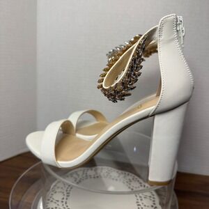 Lulus Mylan White Rhinestone Ankle Strap Block Heel Sandals Womens 7.5 Formal
